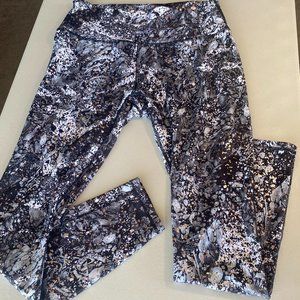 Guru Active Gray Bronze metal stone abstract print  Legging Yoga Pants Size L